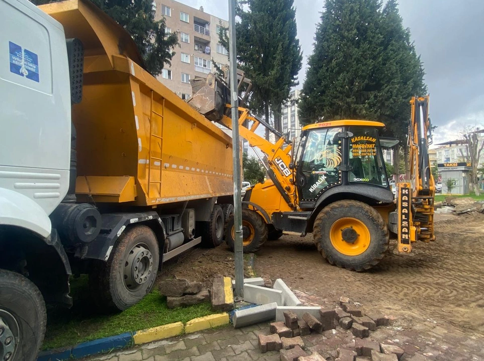 Karabağlar Kiralık Kamyon